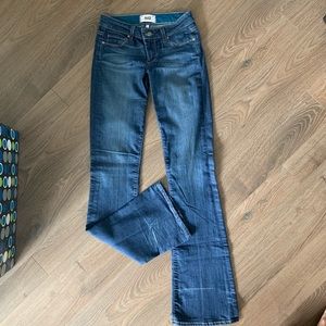 Like new Paige skyline Boot jeans